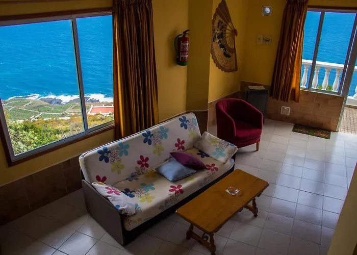 Alojamento de Acomodação e Pequeno-almoço Casa Mara Tenerife 3*